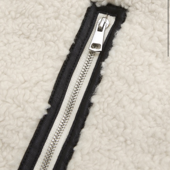 A&F Sherpa Jacket - Picture 6 of 6